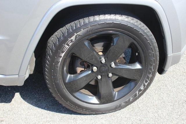 2014 Jeep Grand Cherokee Altitude photo 17
