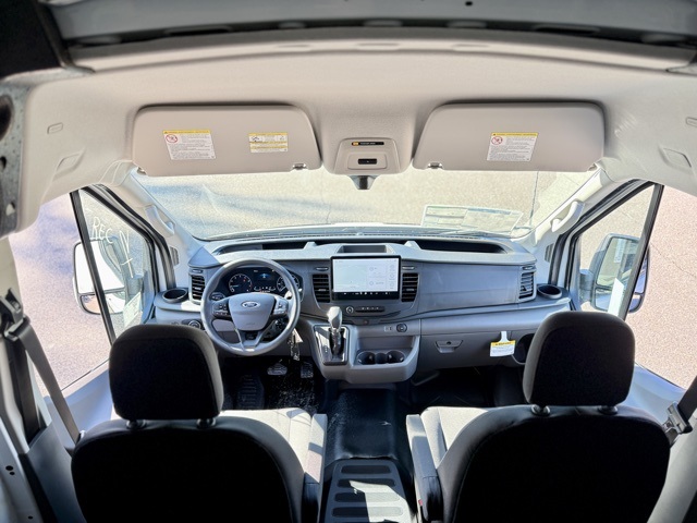 2025 Ford Transit Cargo Van photo 4