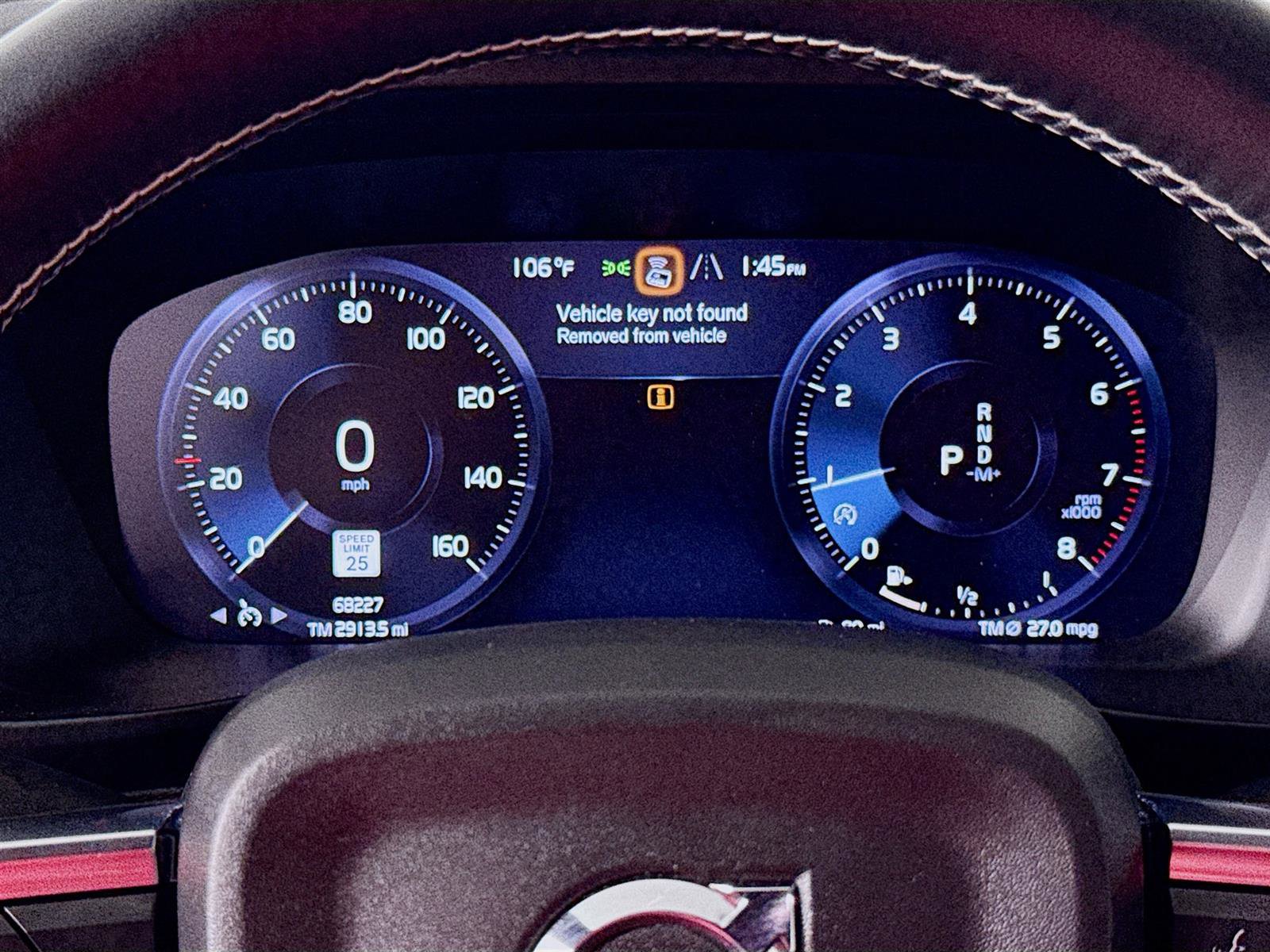 2021 Volvo XC40 T5 R-Design photo 13