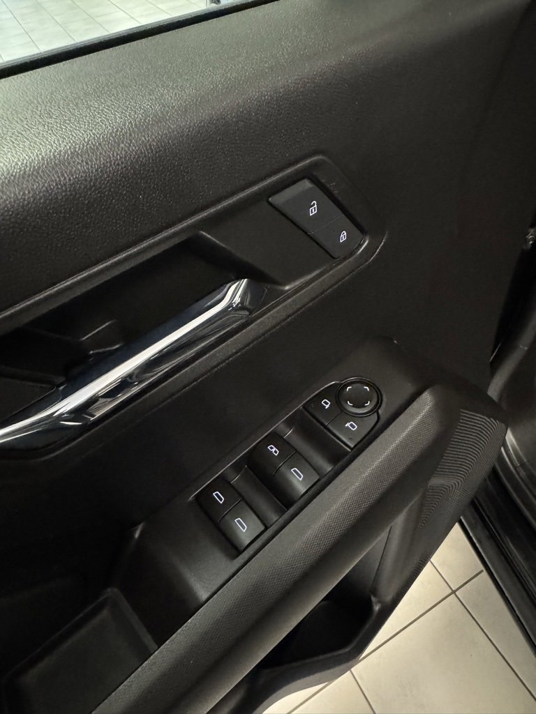 2023 Chevrolet Colorado LT photo 11