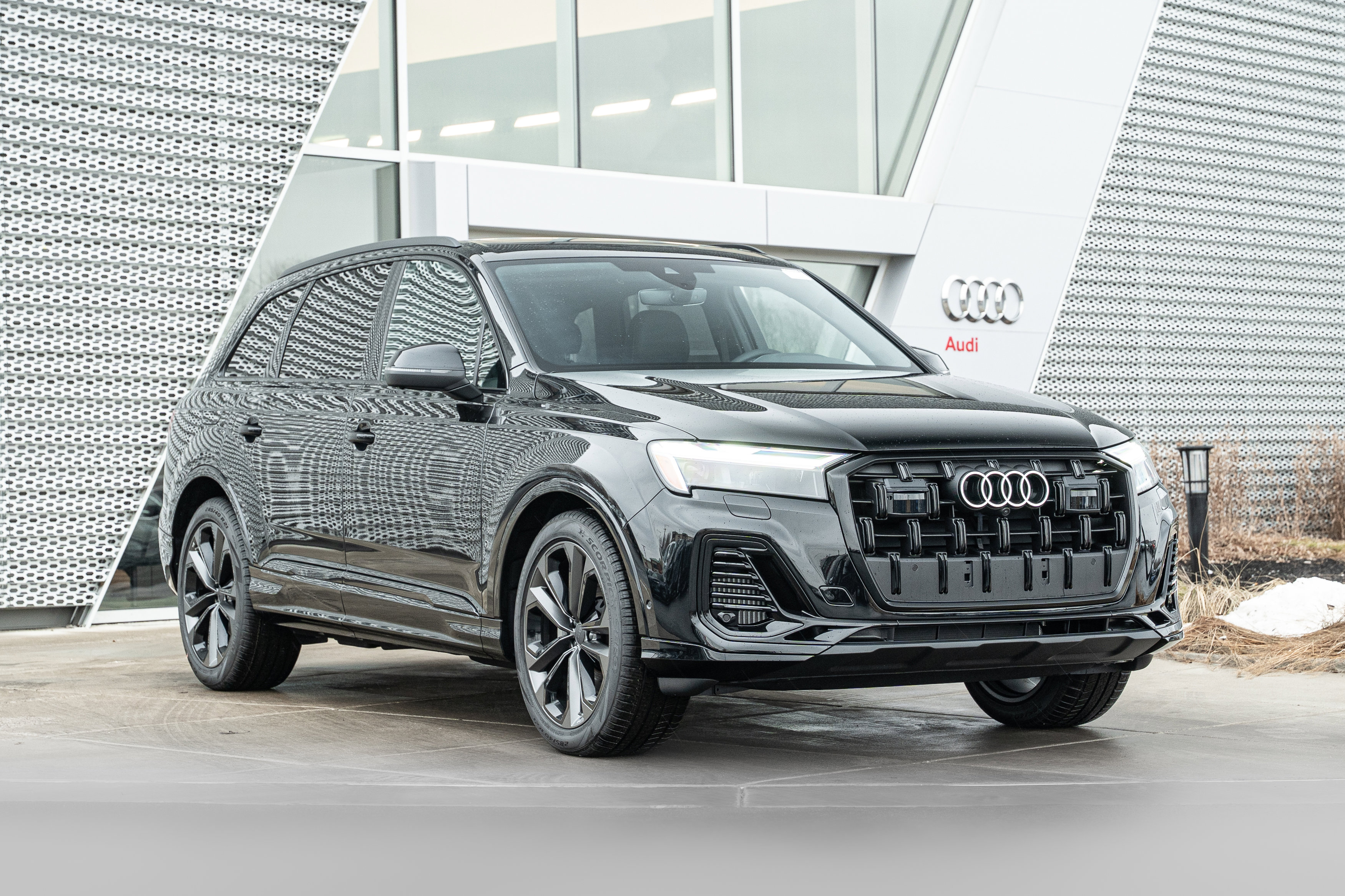 2026 Audi Q7 Premium Plus's photo