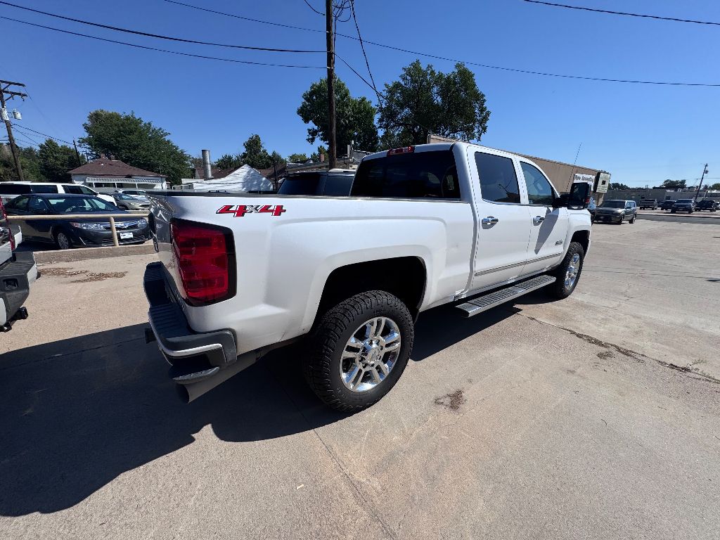 2019 Chevrolet Silverado 2500HD High Country photo 2