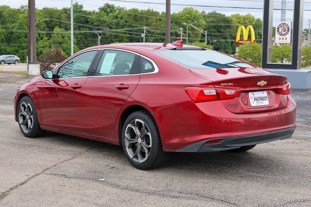 2024 Chevrolet Malibu 1LT photo 3