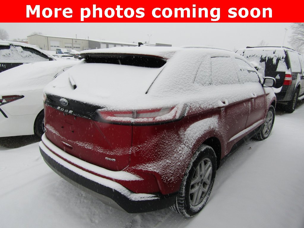 2023 Ford Edge SEL photo 4