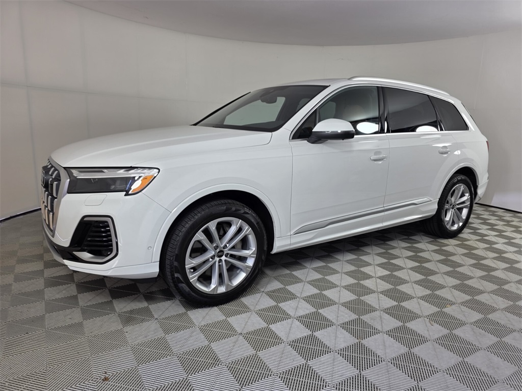 2025 Audi Q7 55 Premium photo 6
