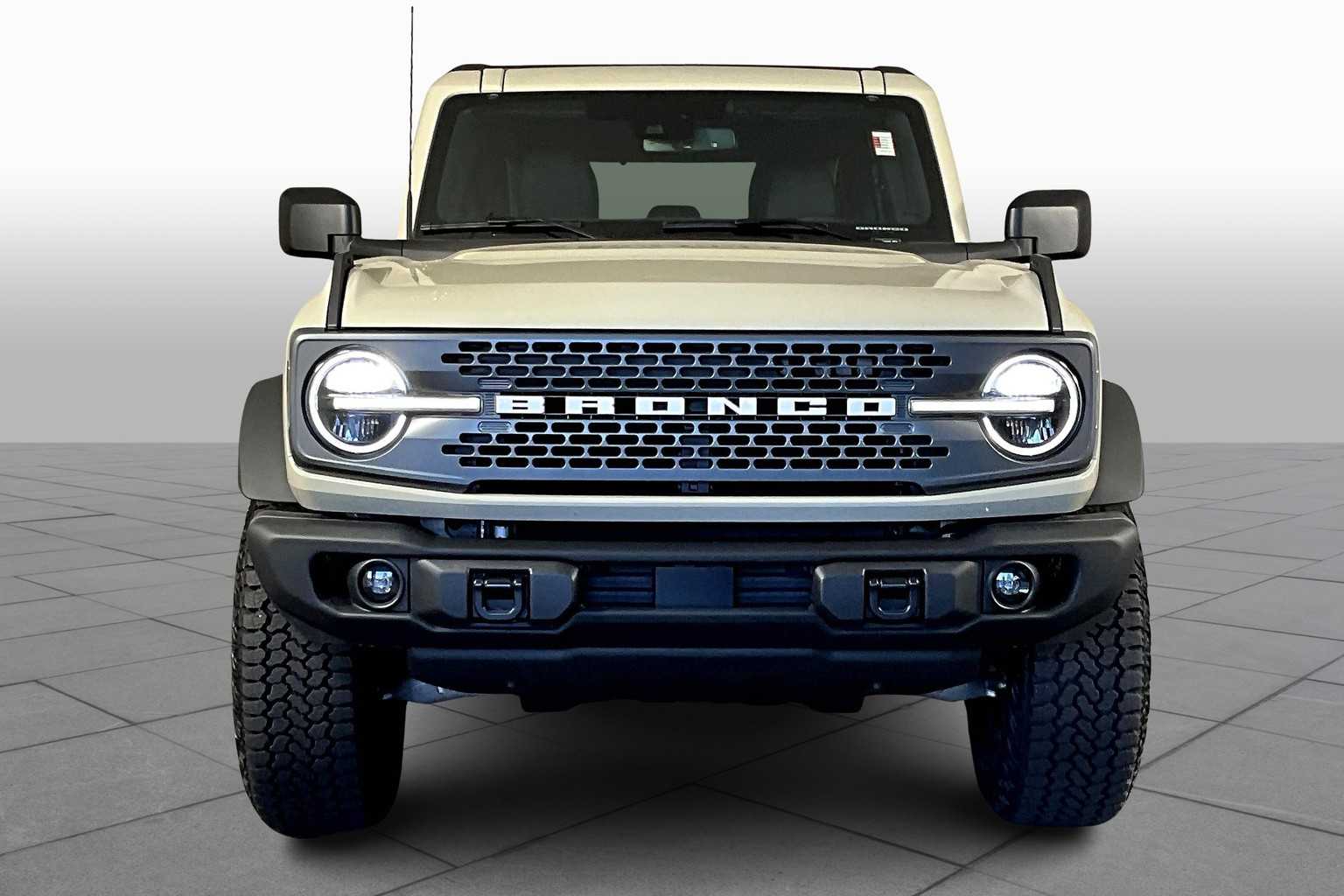 2025 Ford Bronco Badlands photo 3