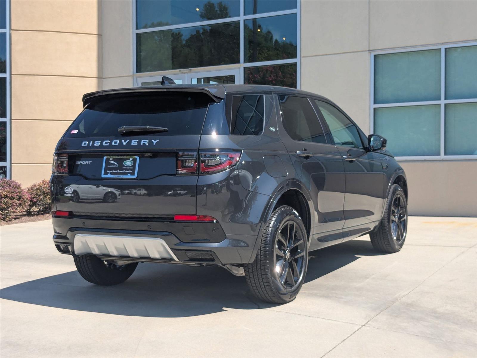 2025 Land Rover Discovery Sport S photo 2