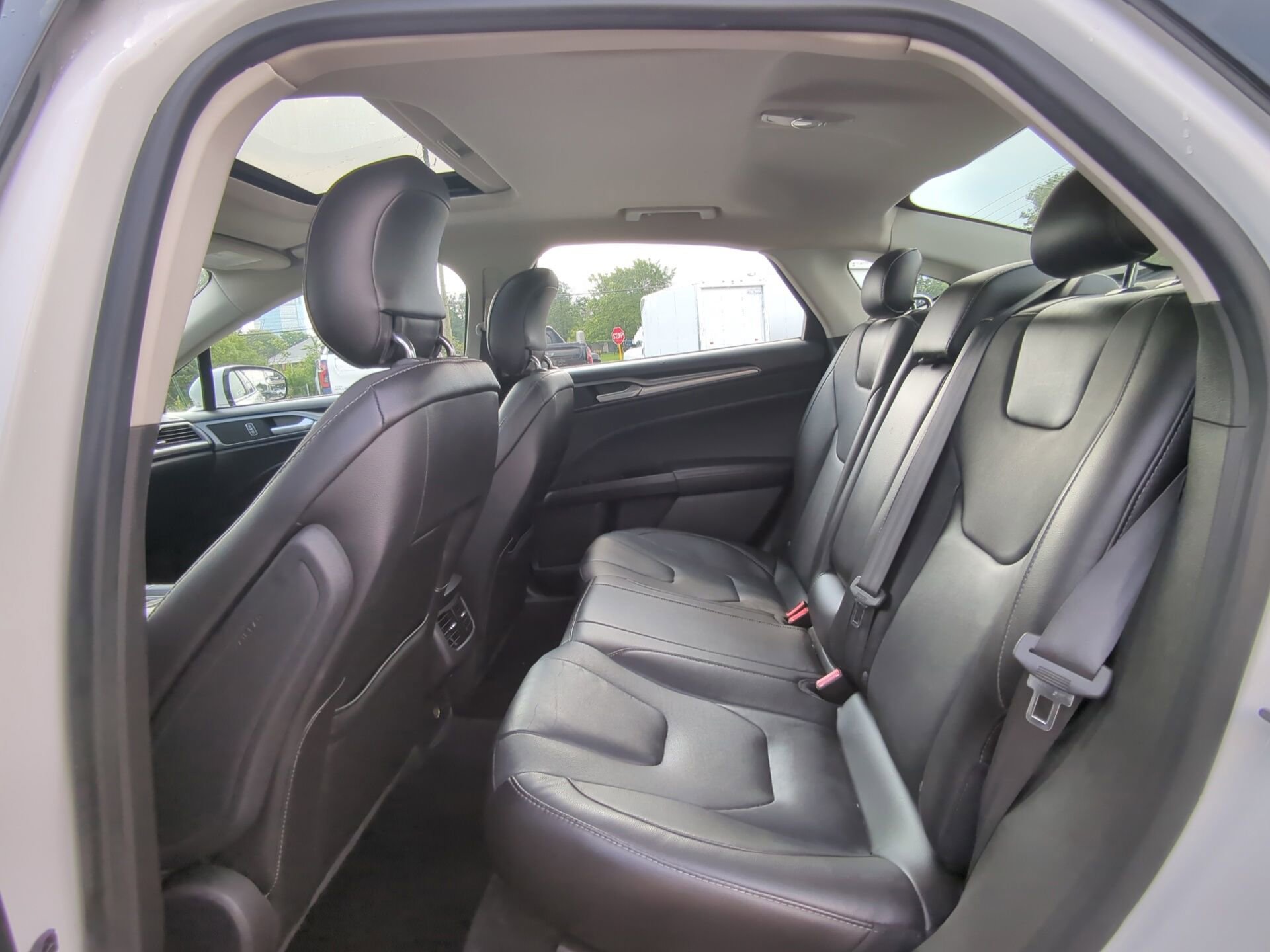 2014 Ford Fusion Titanium photo 10