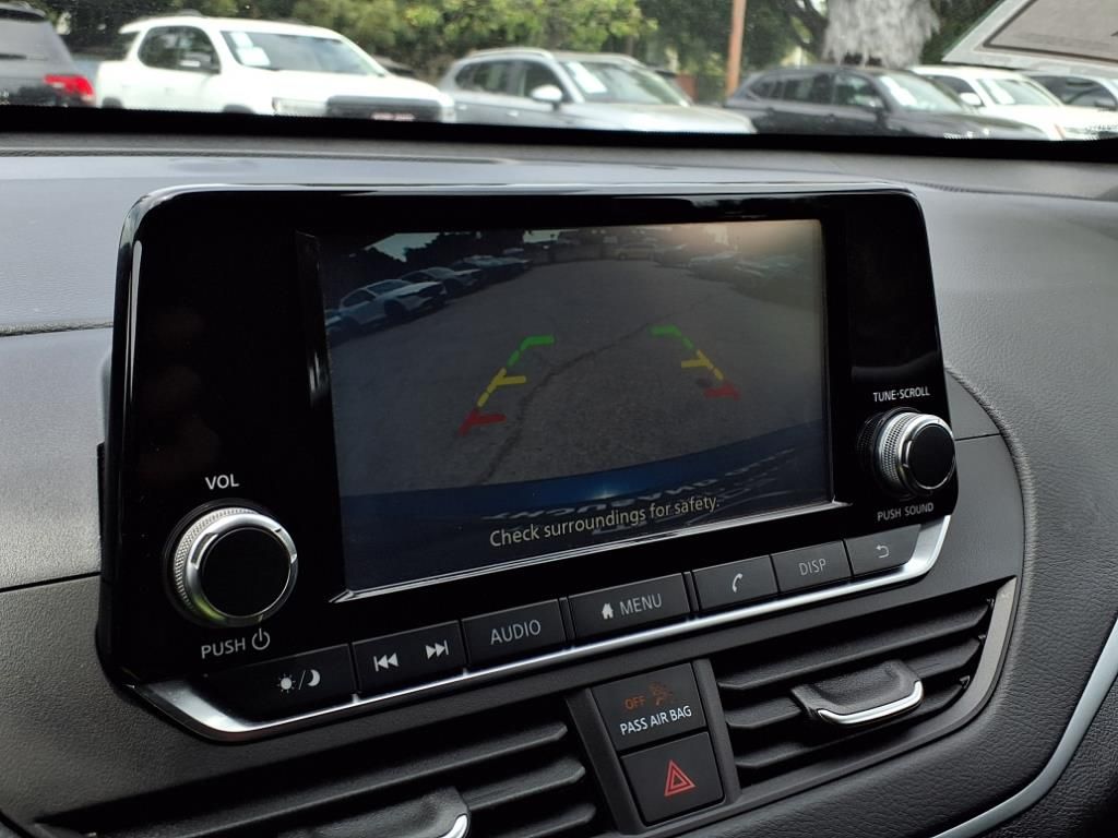 2021 Nissan Altima 2.5 S photo 8