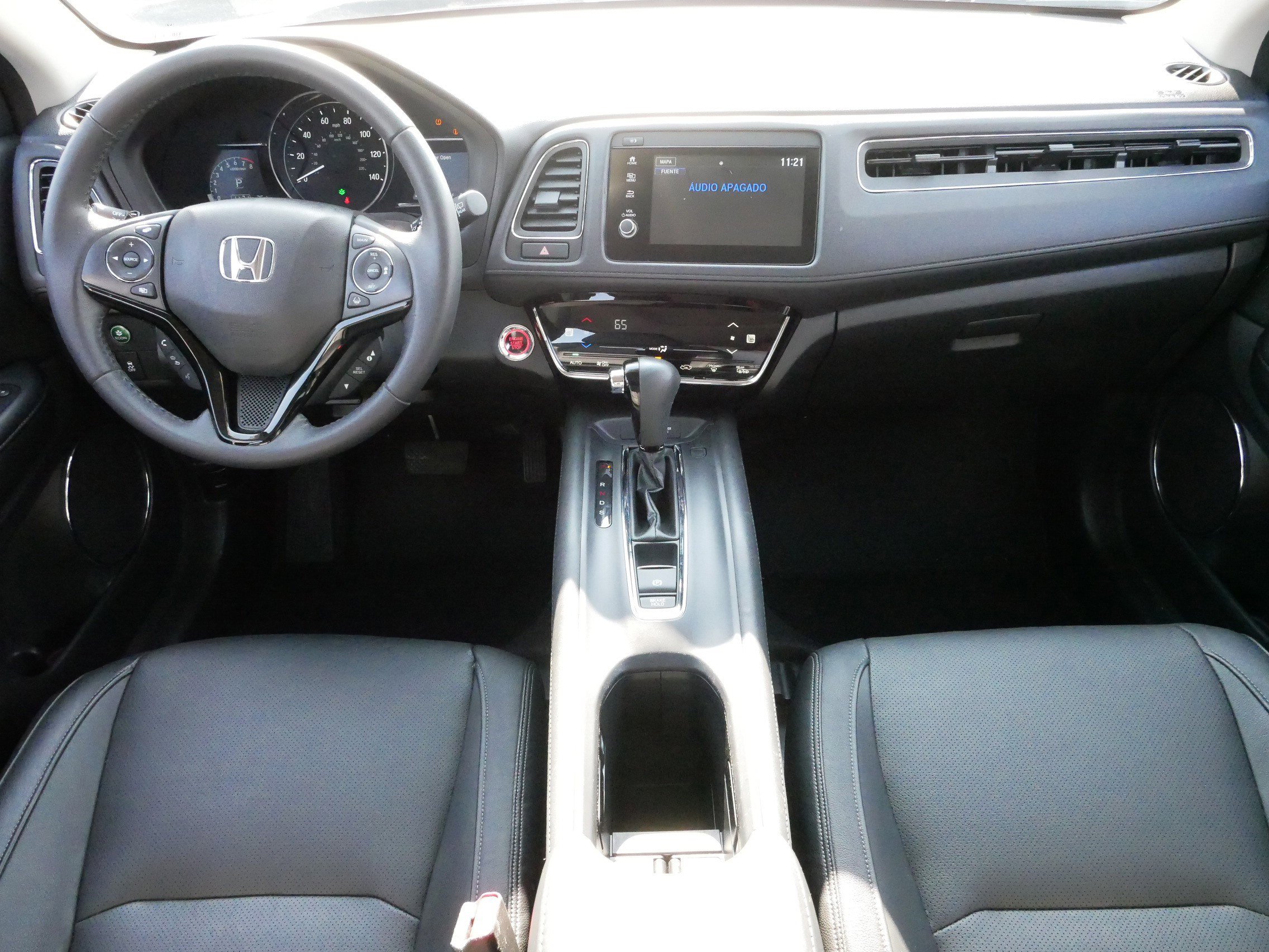 2020 Honda HR-V Touring photo 10