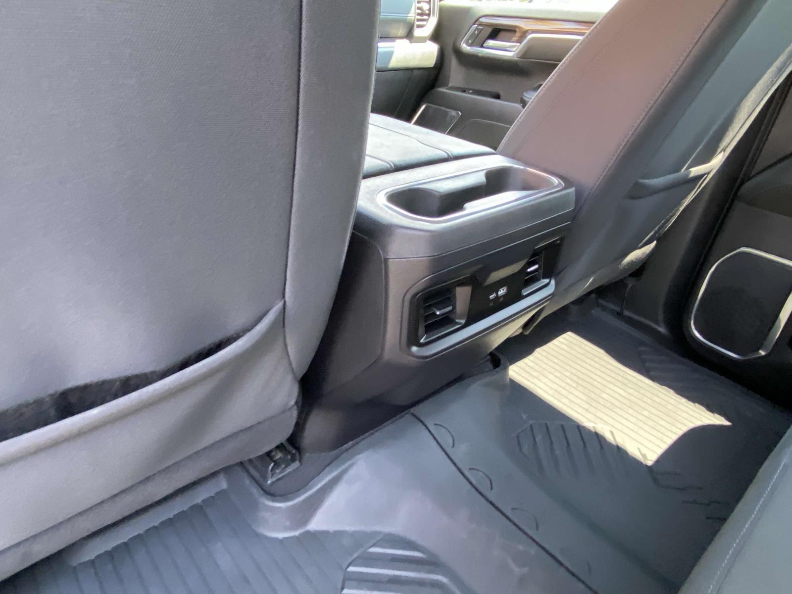 2024 Chevrolet Silverado 1500 LT Trail Boss photo 3