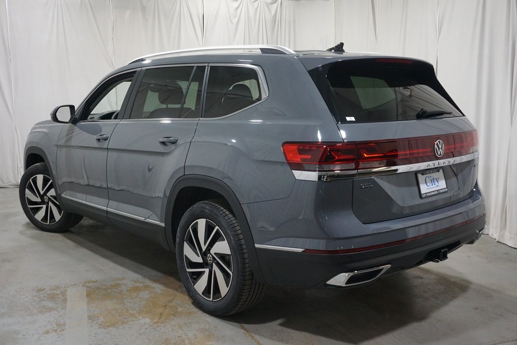 2025 Volkswagen Atlas SEL photo 8