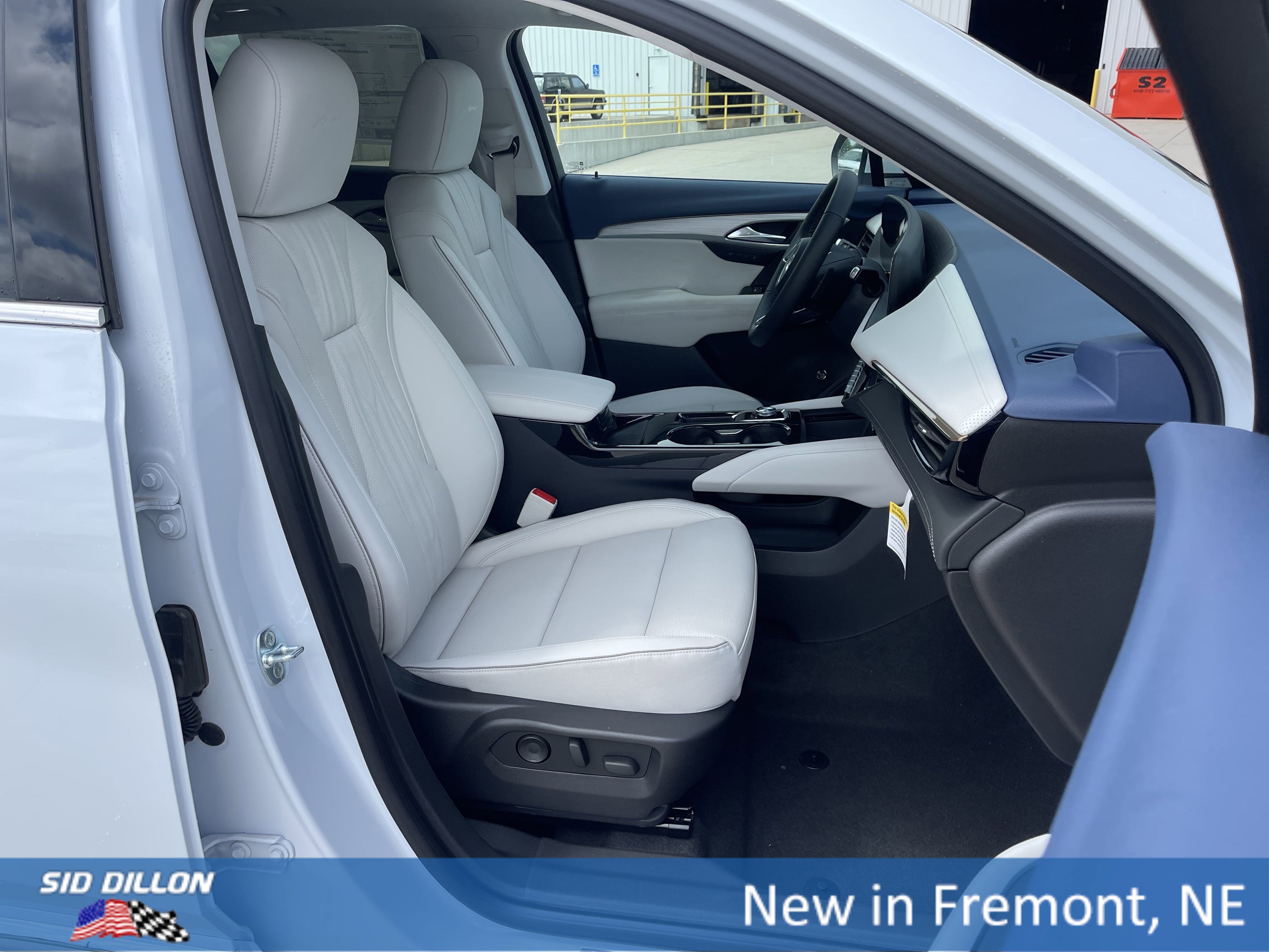 2025 Buick Envision Avenir photo 10