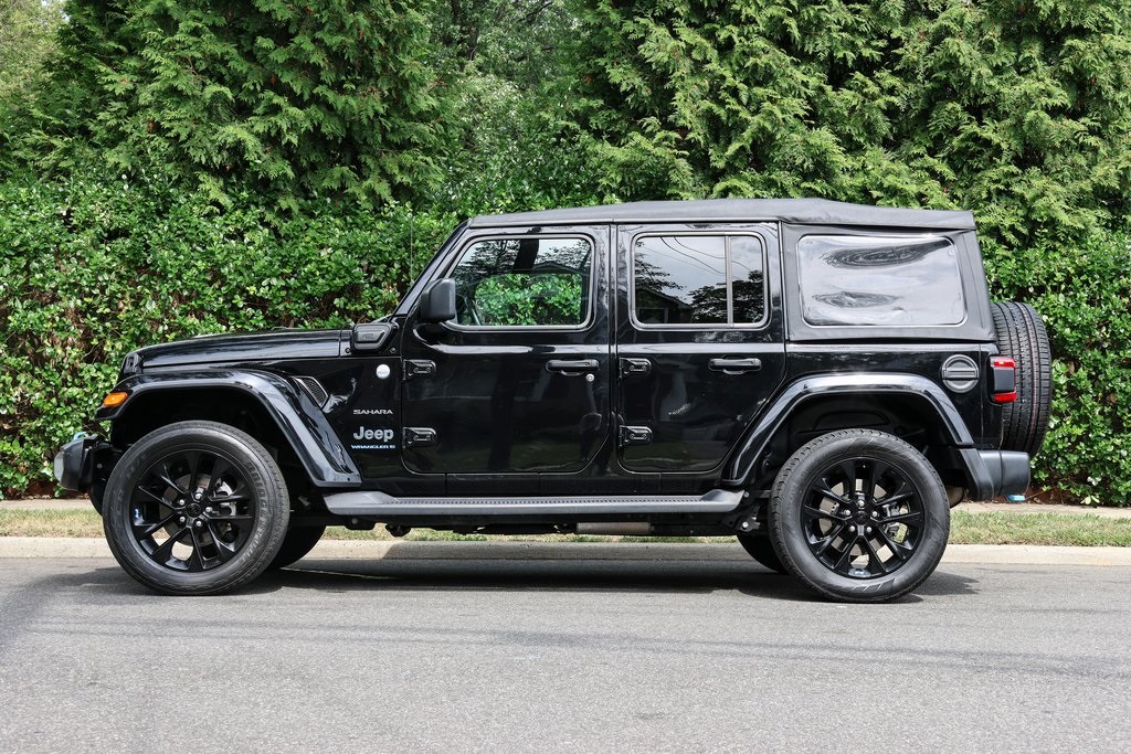 2023 Jeep Wrangler Sahara 4xe photo 2