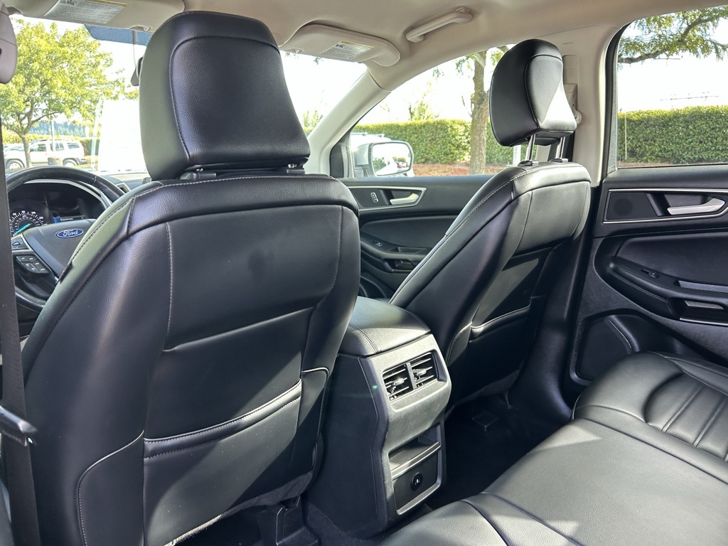 2023 Ford Edge SEL photo 21