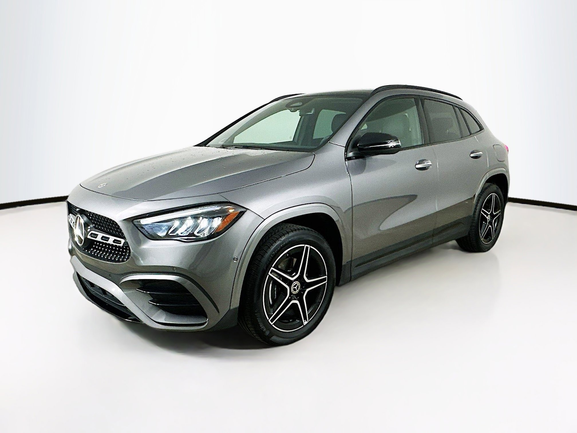 2024 Mercedes Benz GLA 250 4MATIC photo 3