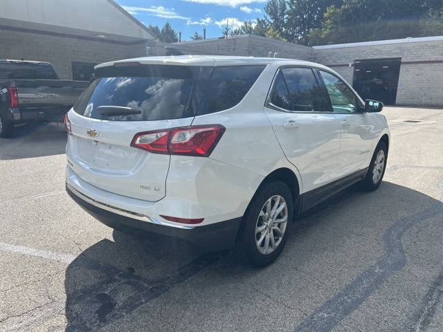 2018 Chevrolet Equinox LT photo 4