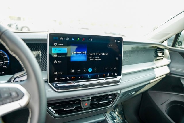 2025 Volkswagen Tiguan SE photo 15
