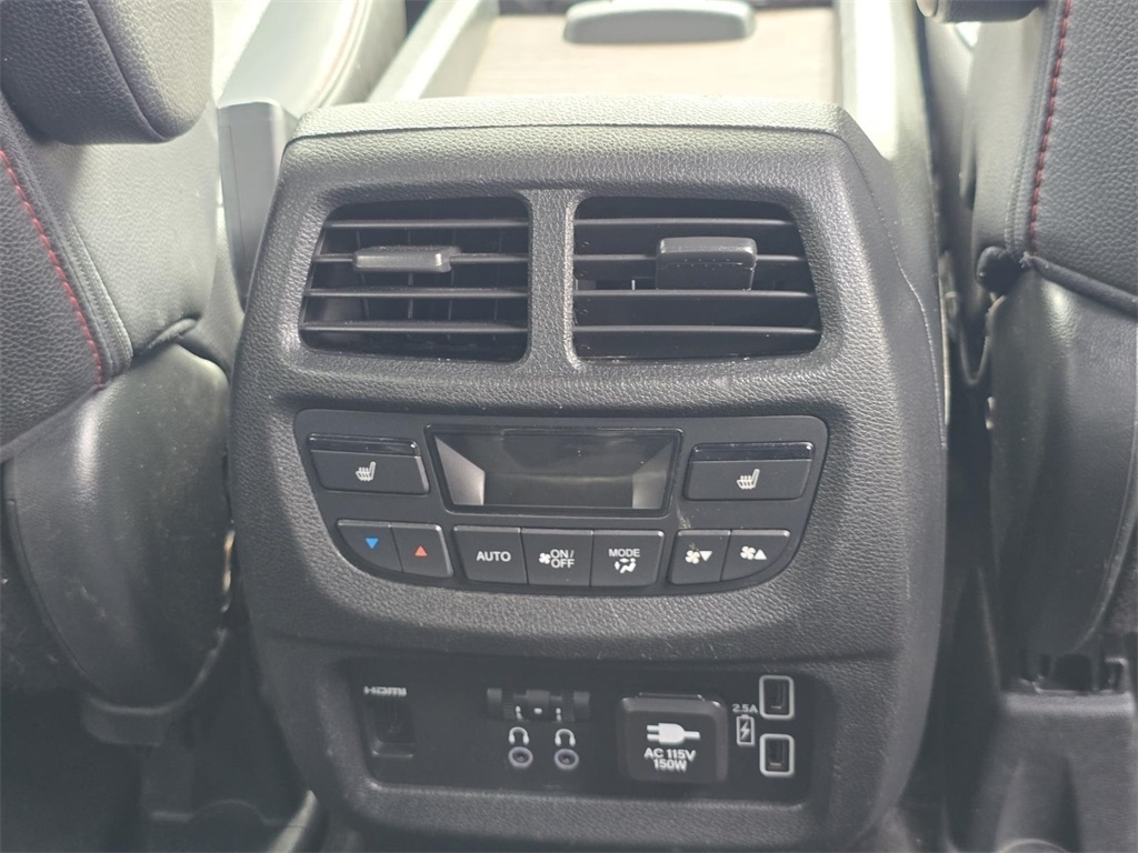 2021 Honda Pilot Black Edition photo 18