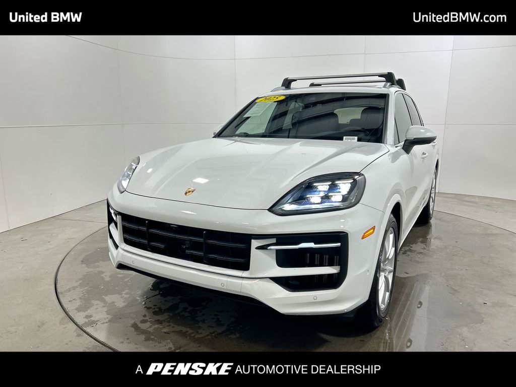 2025 Porsche Cayenne Base