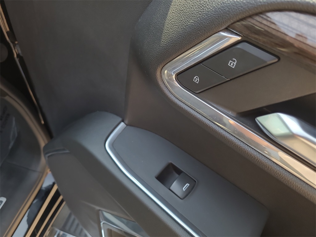 2024 Chevrolet Silverado 1500 LT photo 9