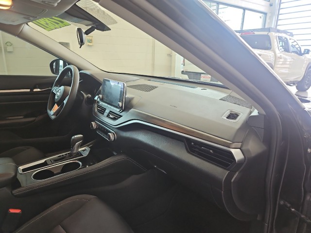 Used 2023 BLACK Nissan 2.5 SV image 13