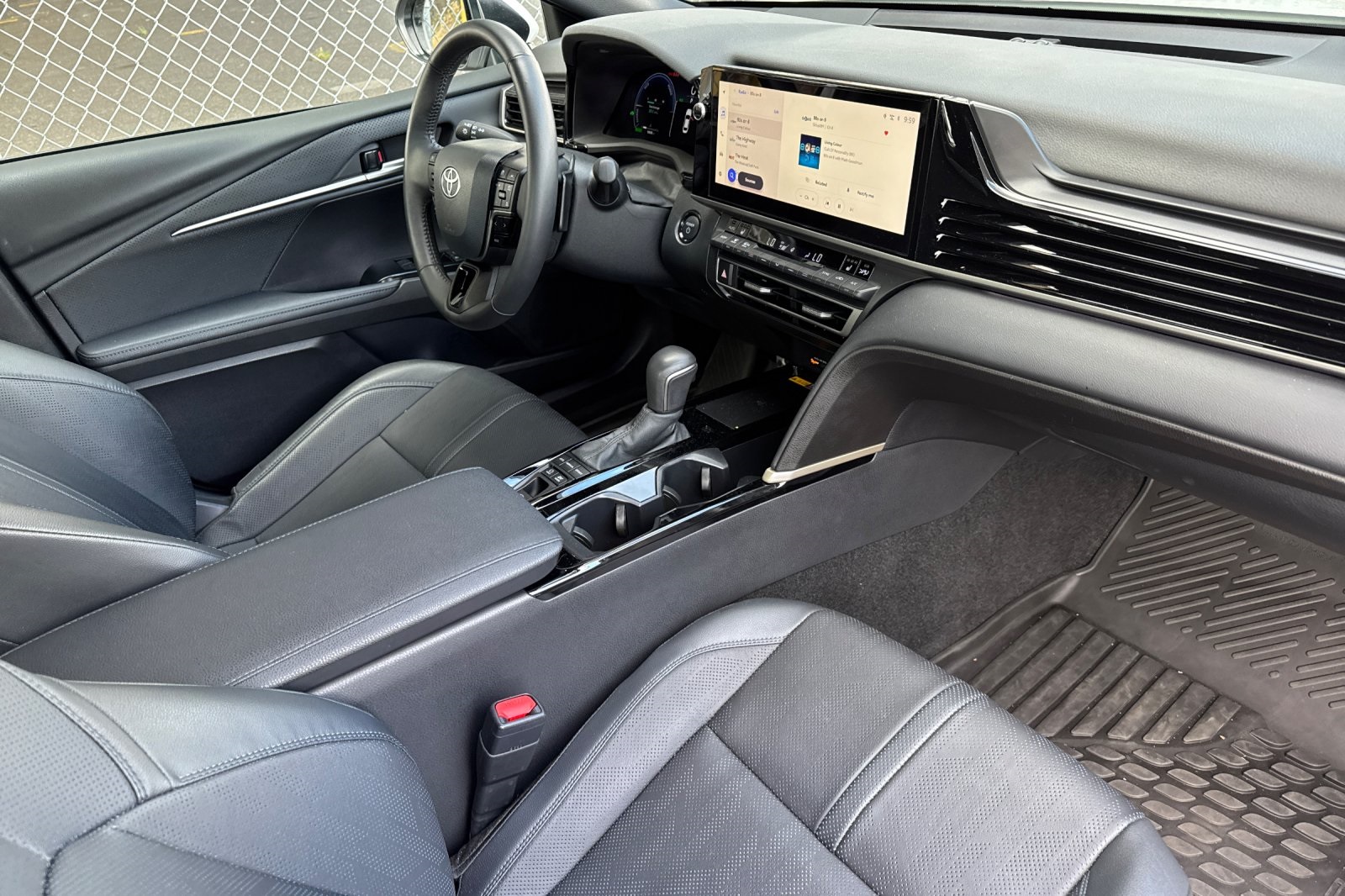 2025 Toyota Camry XSE photo 14
