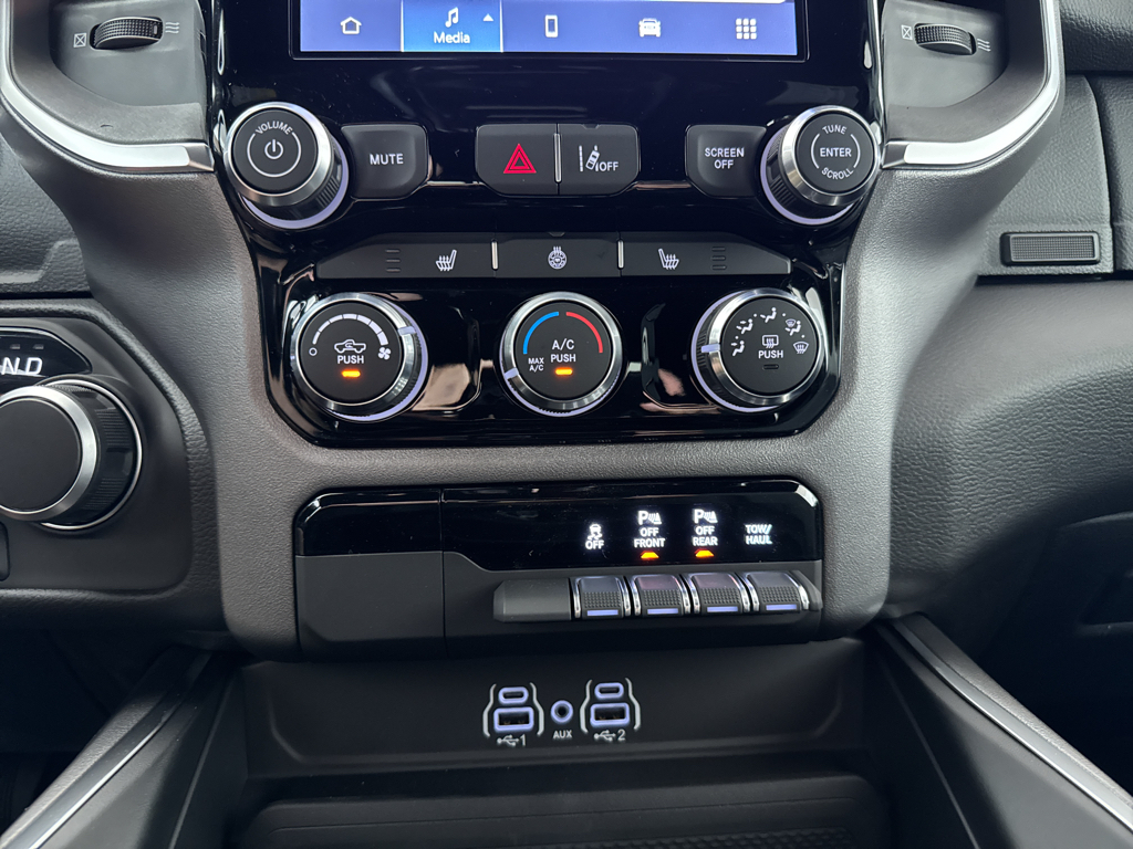 2026 Ram 1500 Big Horn photo 7