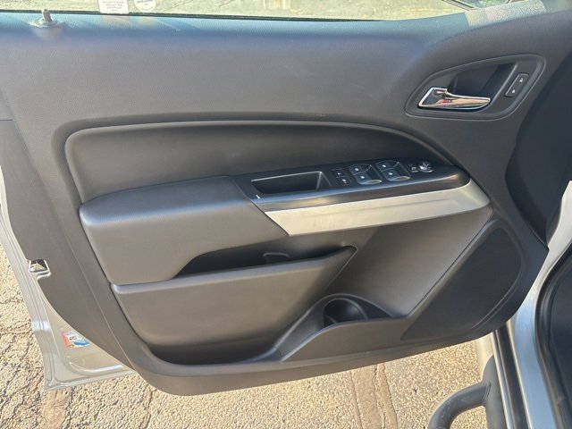 2018 Chevrolet Colorado LT photo 8