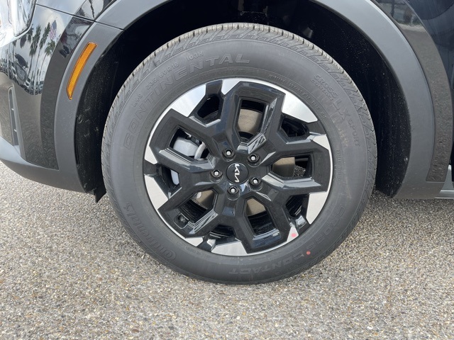 2025 Kia Sorento S photo 7