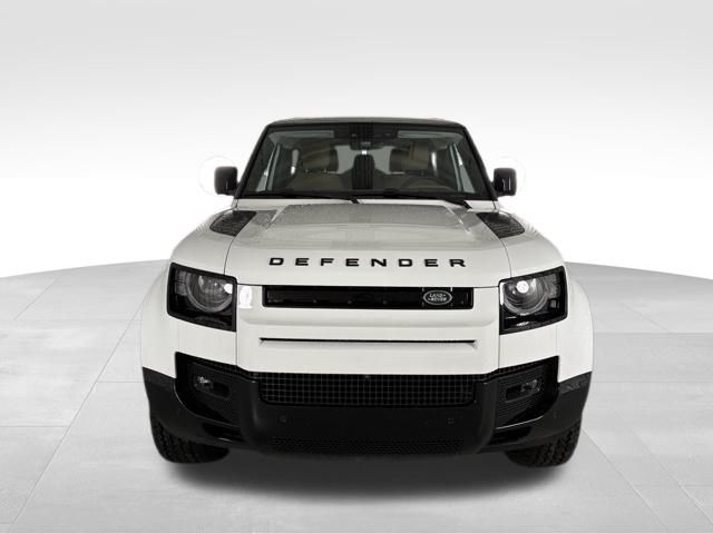2025 Land Rover Defender 90 X-Dynamic SE photo 2