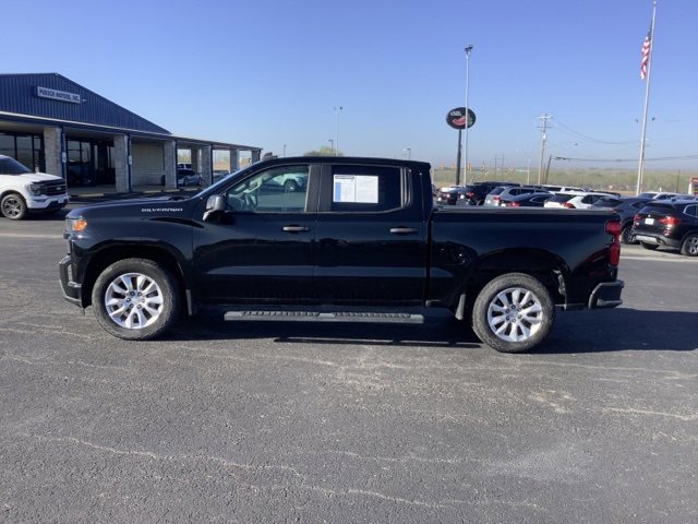 2021 Chevrolet Silverado 1500 Custom photo 2