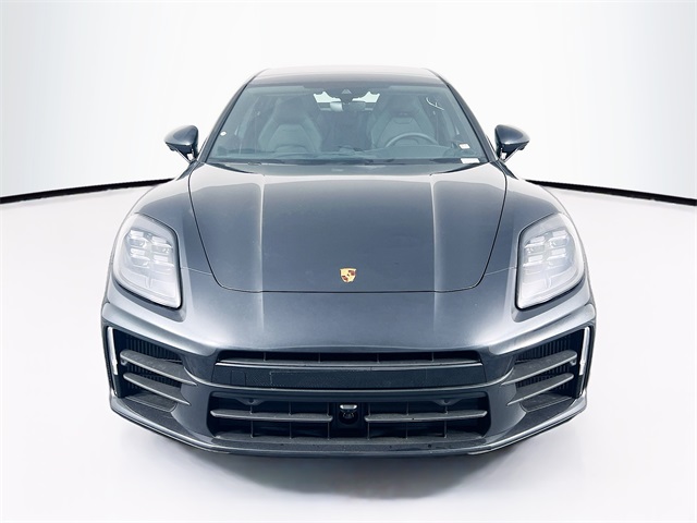 2025 Porsche Panamera E-Hybrid 4 photo 6