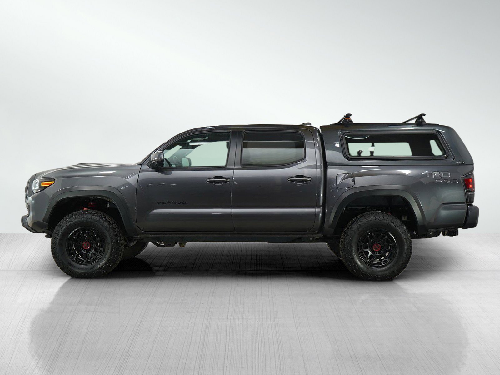 Used 2022 Toyota Tacoma TRD Pro with VIN 3TYCZ5AN3NT061443 for sale in Roseville, Minnesota