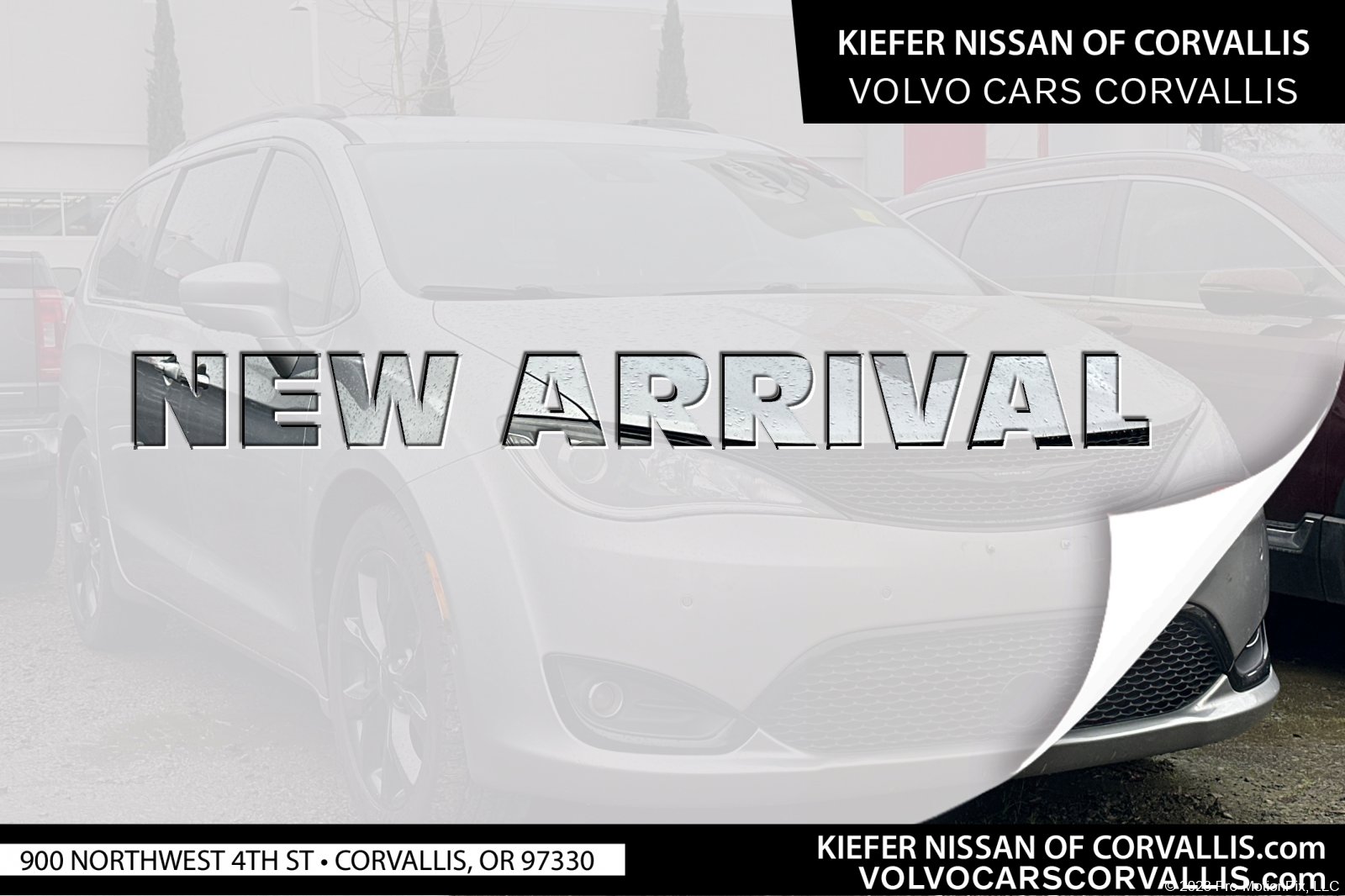 2019 Chrysler Pacifica Touring Plus's photo