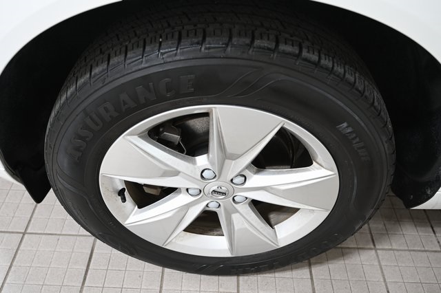 2022 Volvo XC60 B5 Momentum photo 17