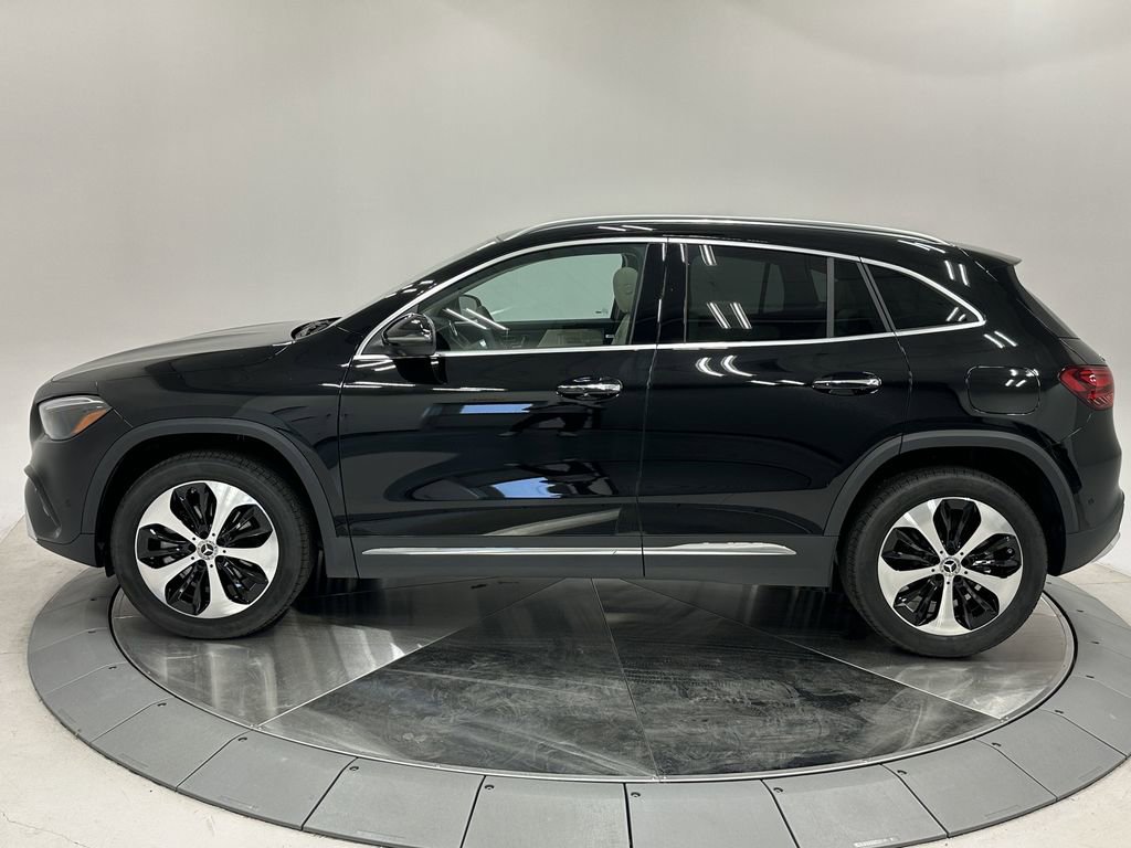 2026 Mercedes Benz GLA 250 4MATIC photo 4