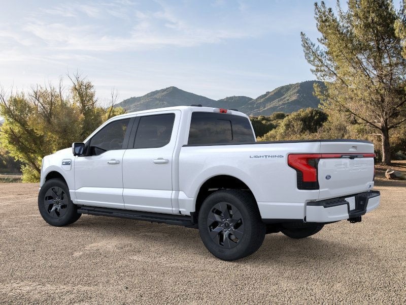 2025 Ford F-150 Lightning Lariat photo 4