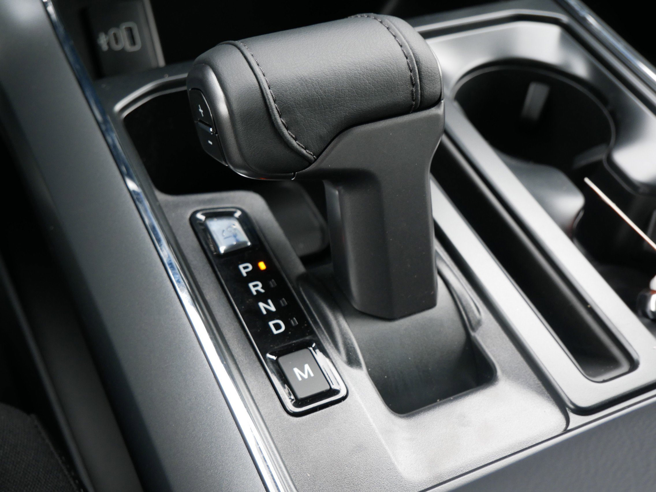 2025 Ford F-150 XLT photo 10