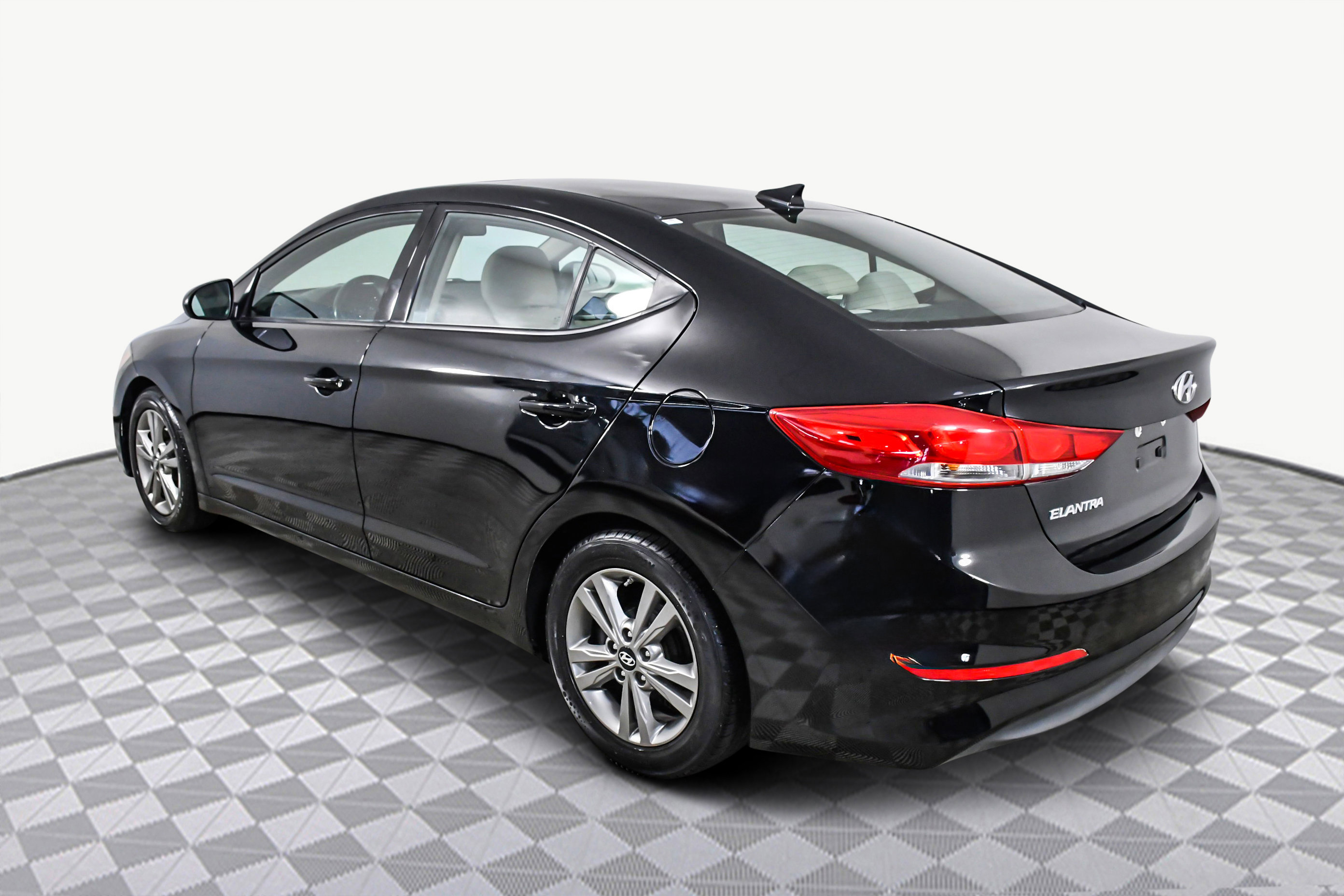 2017 Hyundai Elantra Value Edition photo 4
