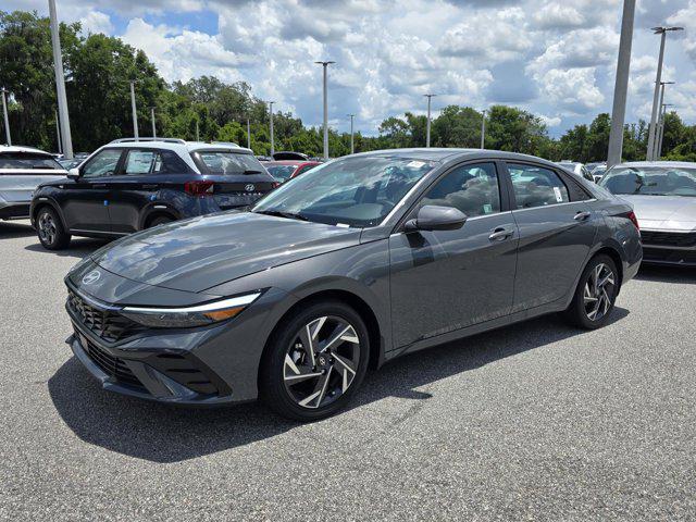 2025 Hyundai Elantra Limited photo 7