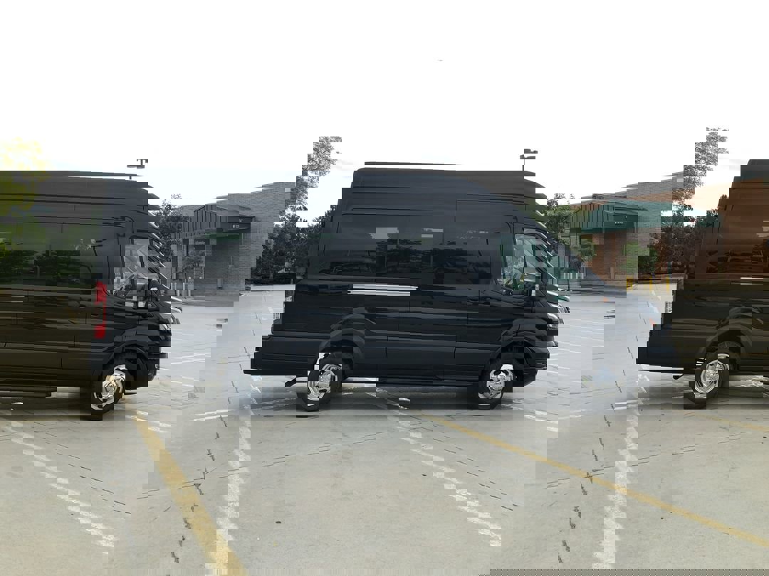 2025 Ford Transit Passenger XLT photo 10
