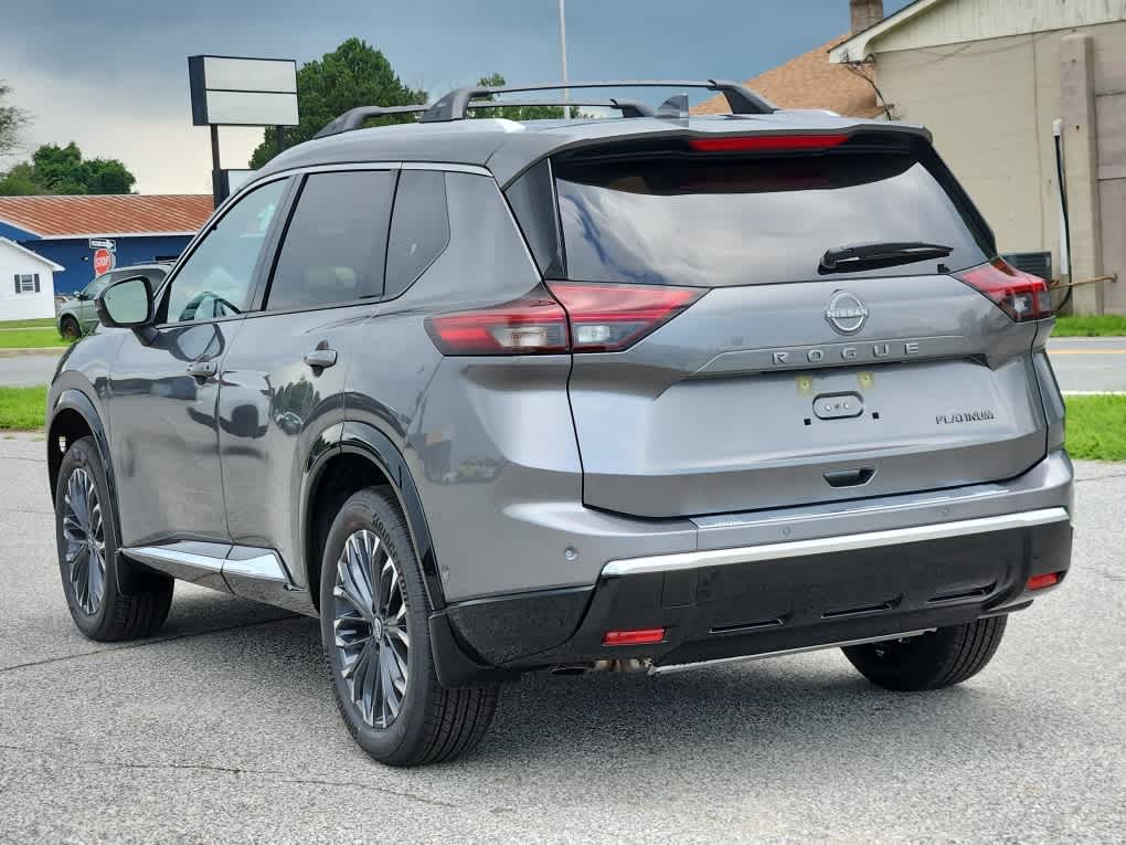 2025 Nissan Rogue Platinum photo 3