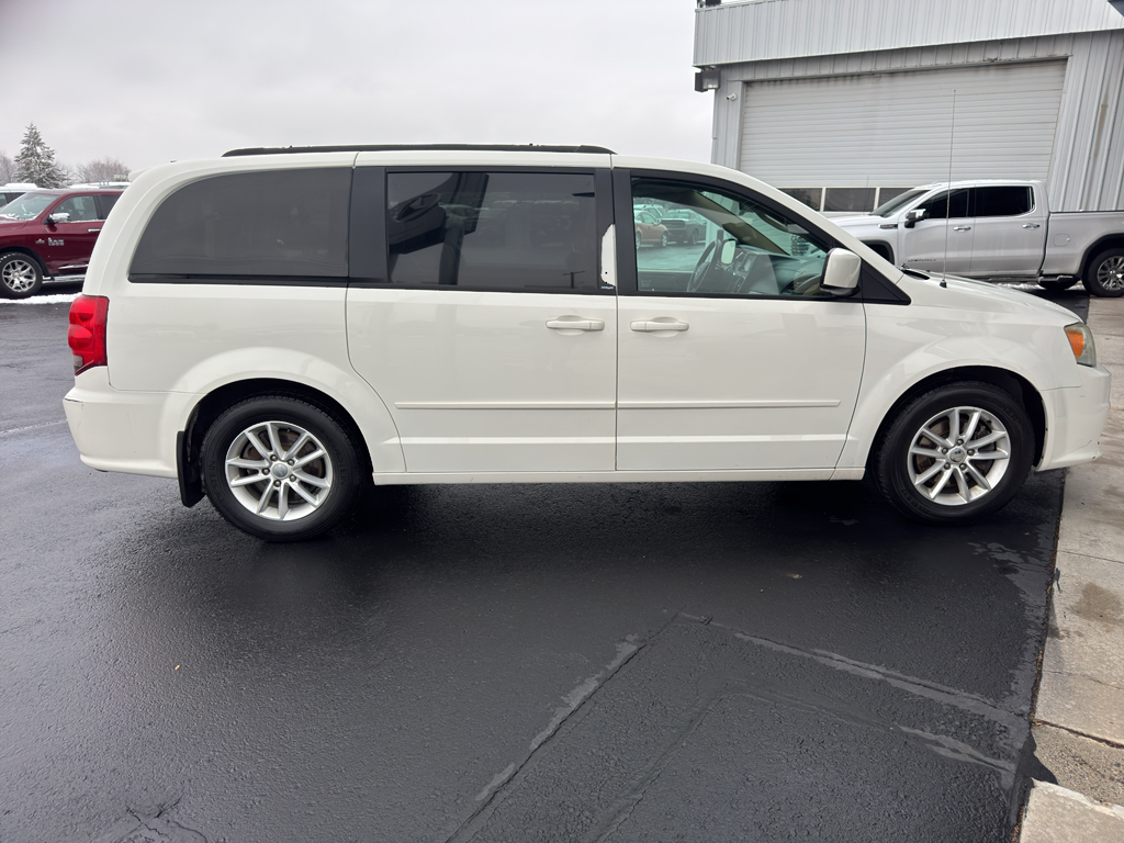 2013 Dodge Grand Caravan SXT Sport photo 4