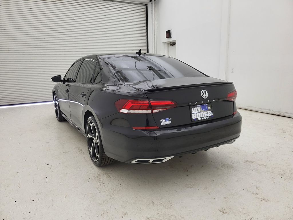 2020 Volkswagen Passat 2.0T R-Line photo 18