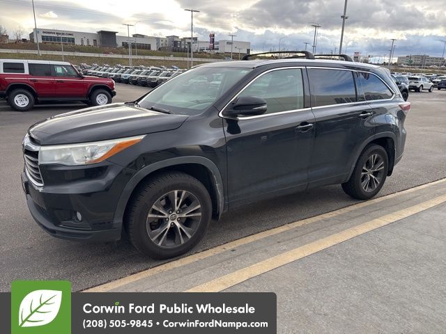 2016 Toyota Highlander XLE's photo