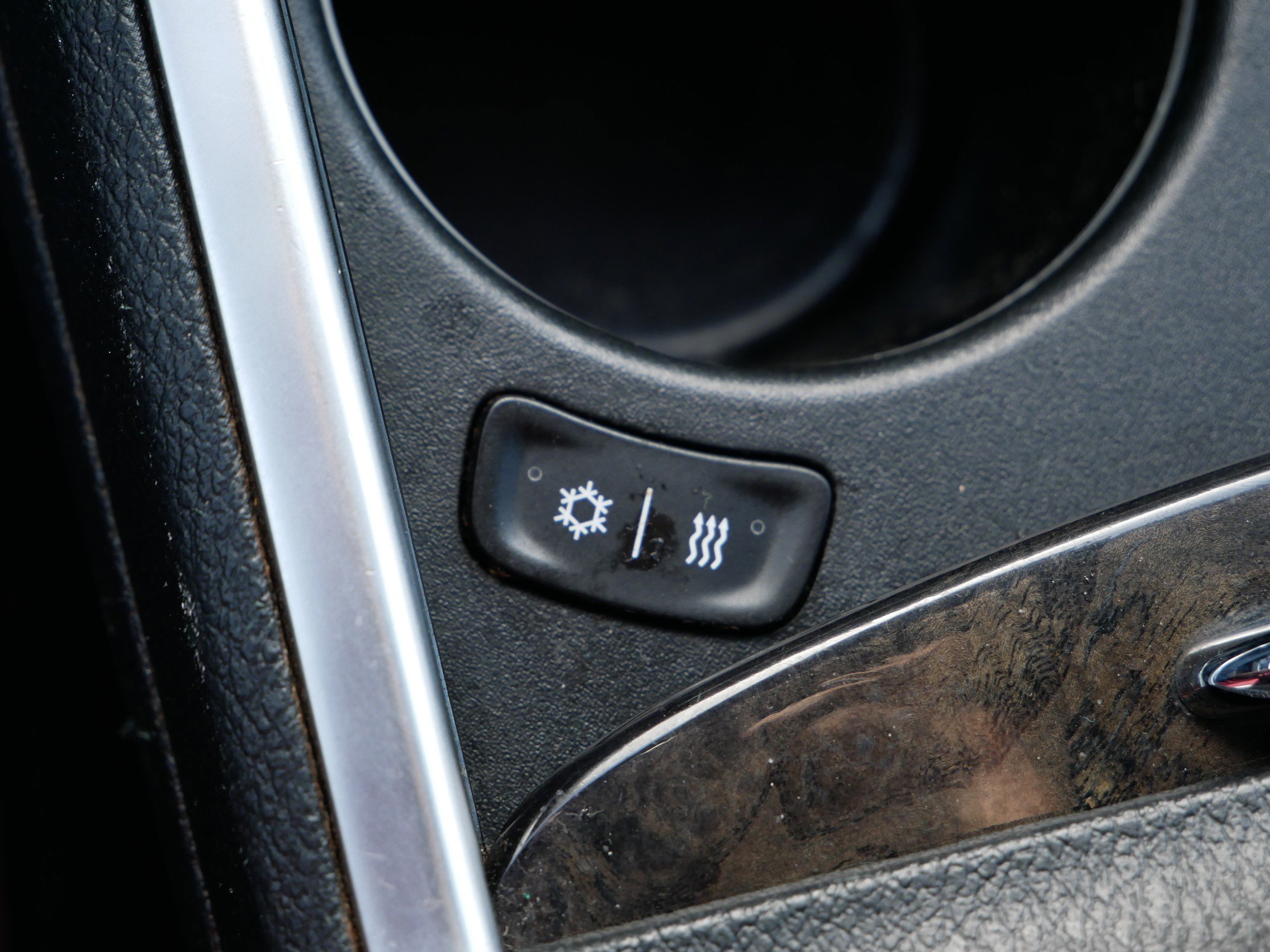 2013 Chrysler 300 photo 16