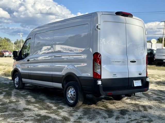 2025 Ford Transit photo 9