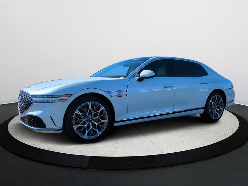 2026 GENESIS G90 Base's photo