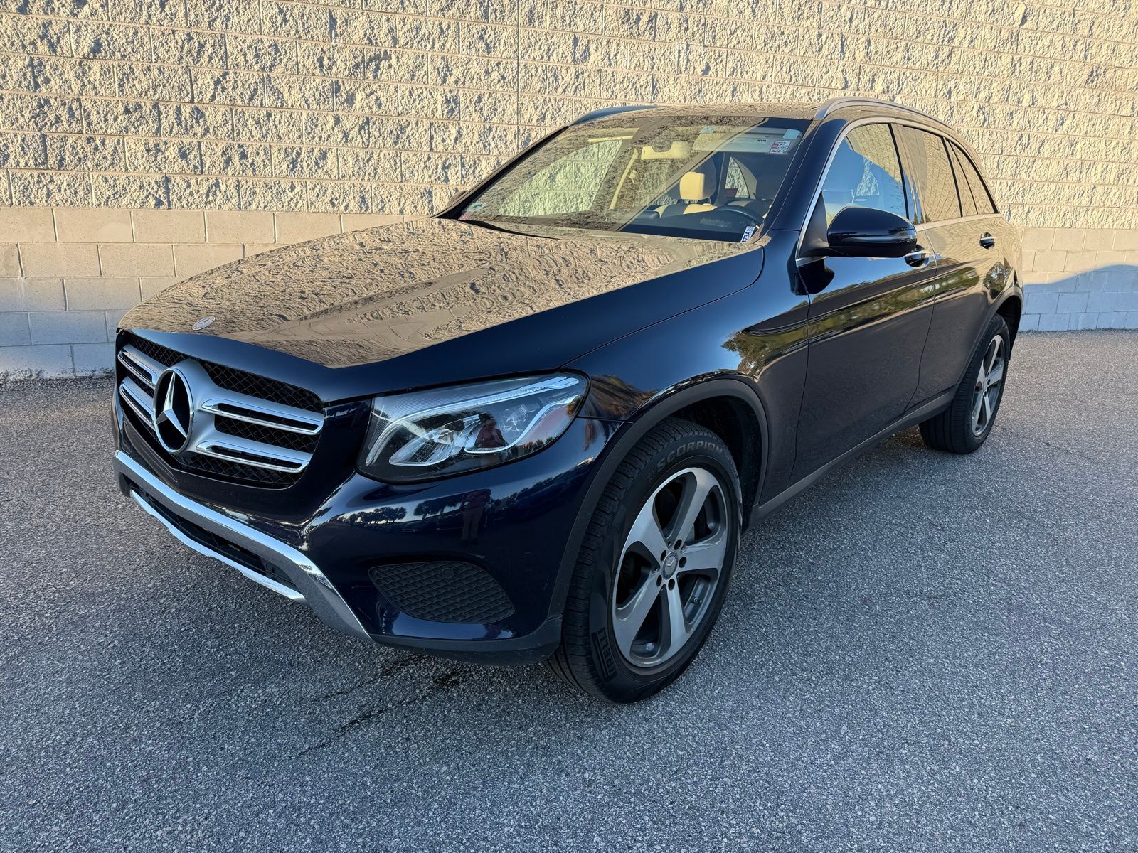 2017 Mercedes-Benz GLC GLC300's photo